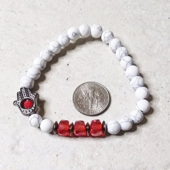 Hamsa Hand ~ Blessing Bracelet! Red Bling Beads & Howlite + Gunmetal - Picture 1 of 7